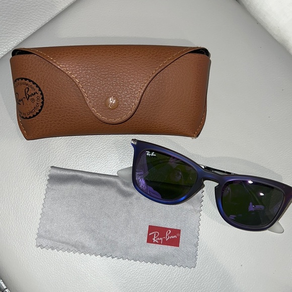 Ray-Ban Accessories - Ray-ban Izzy